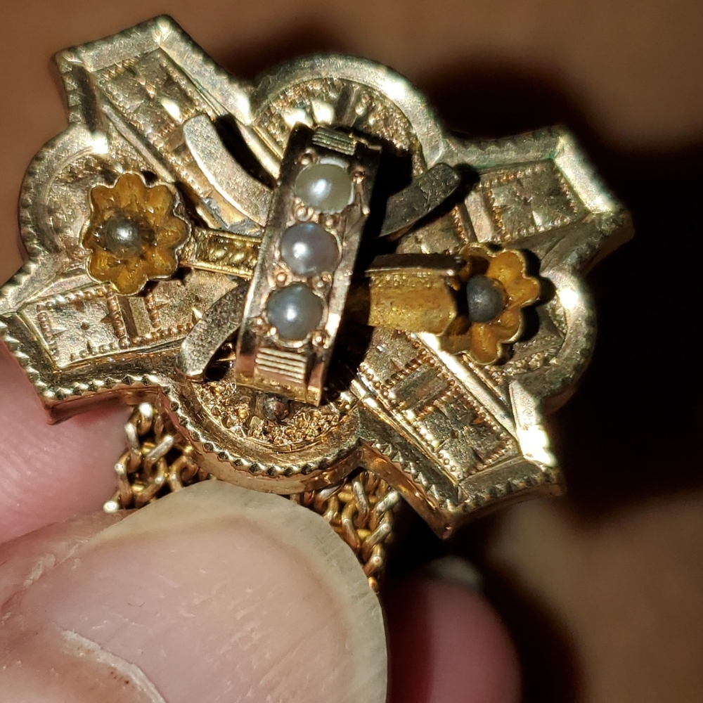 Antique Victorian Era woven gold mesh bracelet - Picture 6 of 16